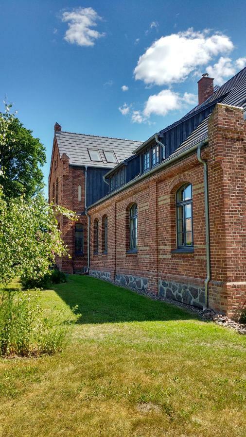 Gutshaus Altbauhof Apartamento Dargun Exterior foto